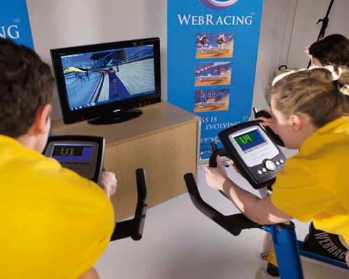 Global competition with Webracing