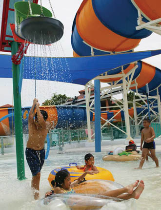 ‘Wild Wild Wet’ Waterpark opens in Singapore