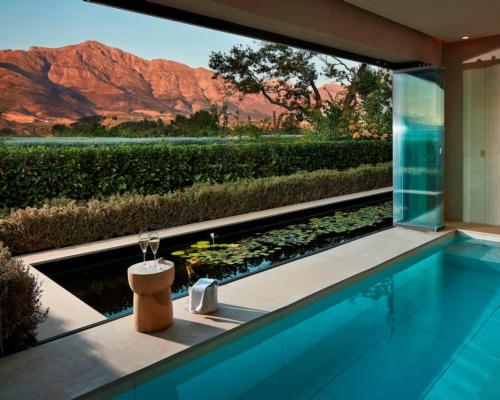 The spa will offer four Healing Earth signature experiences harnessing the grape’s seeds, skins and stems for skincare