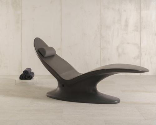 Sommerhuber unveils elegant ceramic lounger that envelopes users in soothing heat