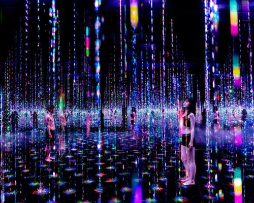 teamLab wants visitors to give in to the sauna trance and let it help them to experience artwork in a deeply immersive way