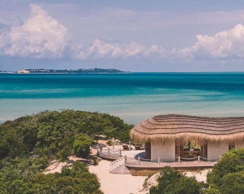 Luxury eco-resort and TCM spa realised with 3D-printing opens on Mozambican island