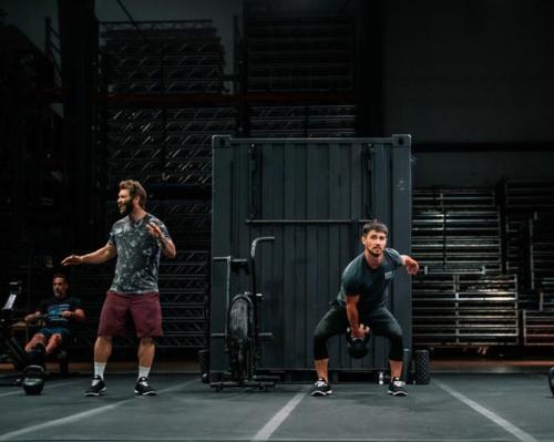 Atom combines strength equipment with daily workouts and digital classes