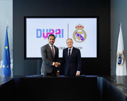 Real Madrid president Florentino Pérez (right) and Issam Kazim, CEO Dubai Corporation for Tourism and Commerce Marketing (left), formalised the collaboration at Real Madrid City