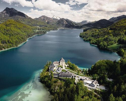 Rosewood's Asaya portfolio to expand with lakeside Austrian spa, opening in July #spa #wellness #wellbeing #spabusiness #spaindustry #Austria #hospitality #leisure 