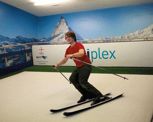 Skiplex indoor ski training opens a centre in Woodley, UK