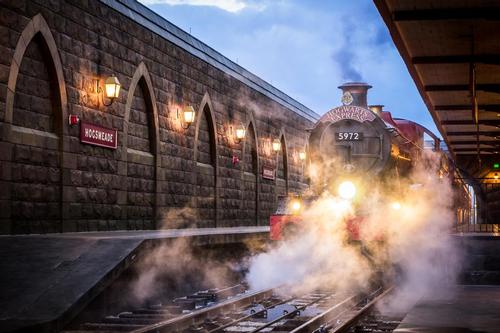 One million guests rode the Hogwarts Express in the month after it opened in July 2014