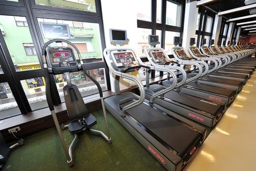 The gym has been equipped by Star Trac, featuring a wide range of machines