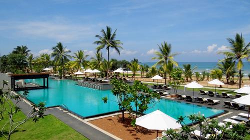 Sri Lankan president cuts ribbon on Centara's Ceysands Resort & Spa