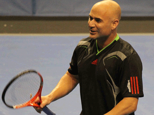 Tennis ace Agassi launches gym equipment line