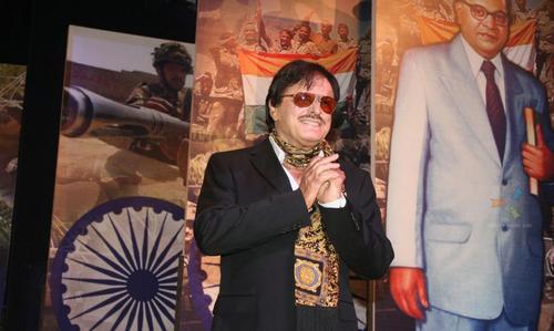 Farmers force deadline for Bollywood star's RS10bn theme park