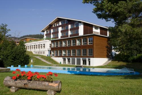 Swiss hospitality school offers spa and health management course in partnership with ESPA