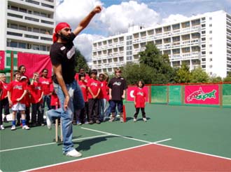 Panesar opens for AMB Sports 