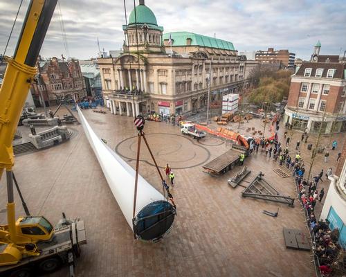 Giant wind turbine artwork installed in Hull for UK City of Culture 2017