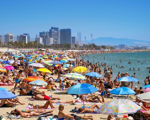 Overflowing Barcelona introduces new law to reduce surging tourism numbers