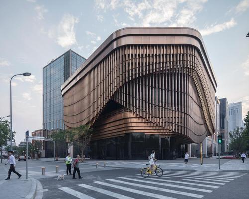Revealed - the shape-shifting facade of Heatherwick and Foster's Shanghai theatre