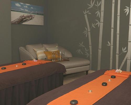 The spa has a number of couples' facilities, designed to complement the hotel’s focus on wedding parties