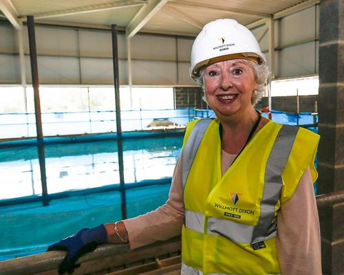 Councillor Jacquie Speight received the keys to the centre from contractor Willmott Dixon