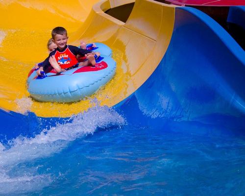 Wet n’ Wild Phoenix, the largest waterpark in Arizona, is among the acquisitions 