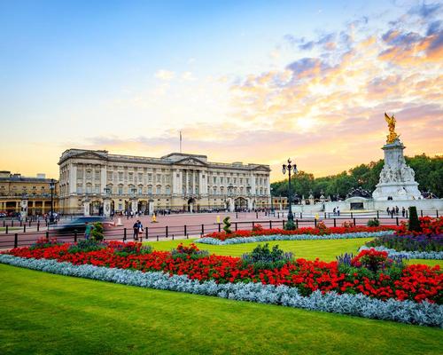 10,000 art works to be moved for Buckingham Palace renovations