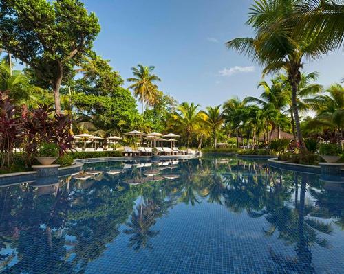 The resort was designed by Puerto Rican designer Nono Maldonado together with Hirsch Bedner Associates of San Francisco, and has been inspired by the surrounding sea, sand and foliage