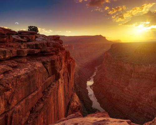 There are 23 World Heritage sites in the US, including Grand Canyon National Park, while Israel currently has nine