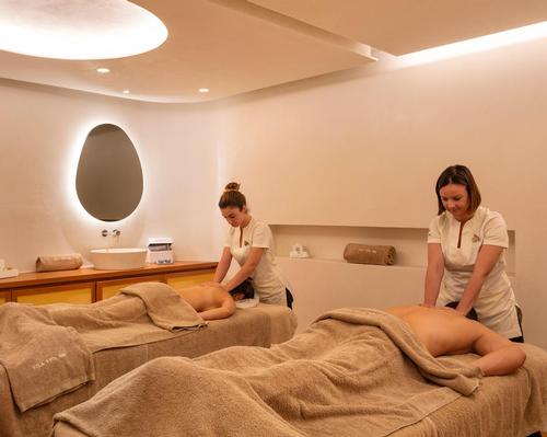 The new space comprises 14 treatment rooms, all equipped with the latest Gharieni treatment beds