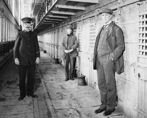 Warden Thomas Mott Osborne (right) was one of Sing Sing's most noted wardens, cracking down on prisoners who had bribed officers and intimidated other inmates