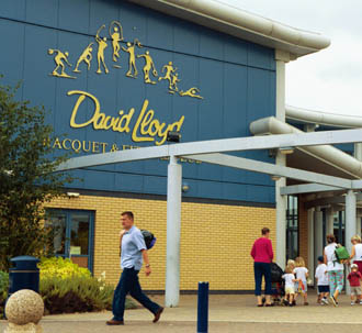Whitbread sells DLL for £925m