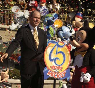 Disney shareholders revolt against Eisner