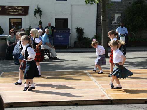 FST: Dance 'more popular' than football