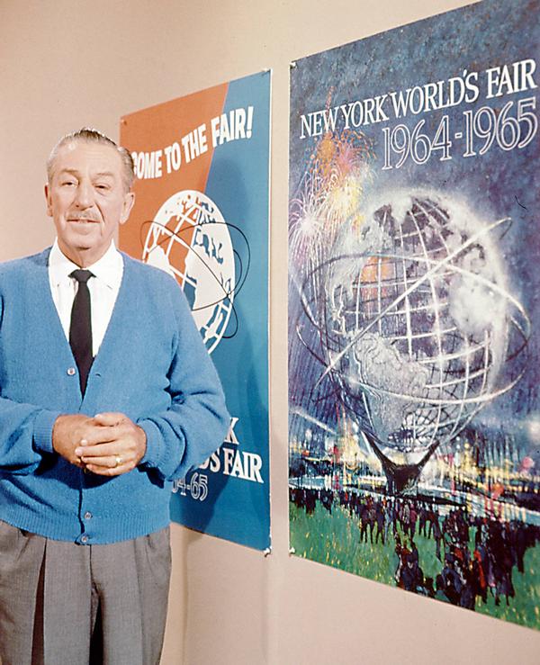 Walt Disney films The Wonderful World of Color / PHOTOS: Disney Parks