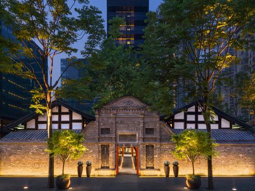 The Temple House is designed to evoke the modest houses provided for scholars who came from all over the world to study at the temple