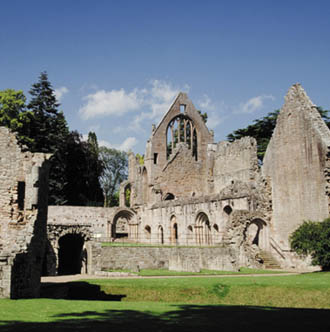 Historic Scotland to renovate Dryburgh Abbey