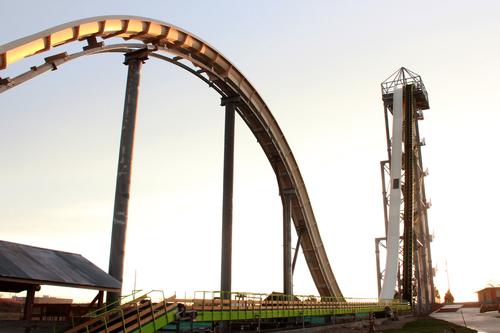 World's fastest and tallest water slide opens in the US