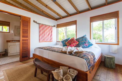 Coppola has built a new cottage for the island / The Family Coppola