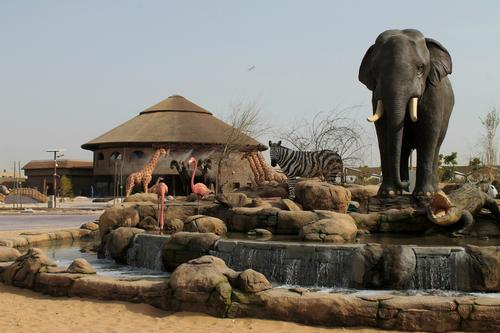 The facility will boast two theatres that will show educational animal shows at the park