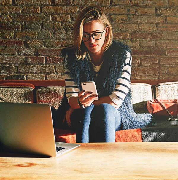 Twitter polls allow you to survey members / PHOTO: SHUTTERSTOCK.COM