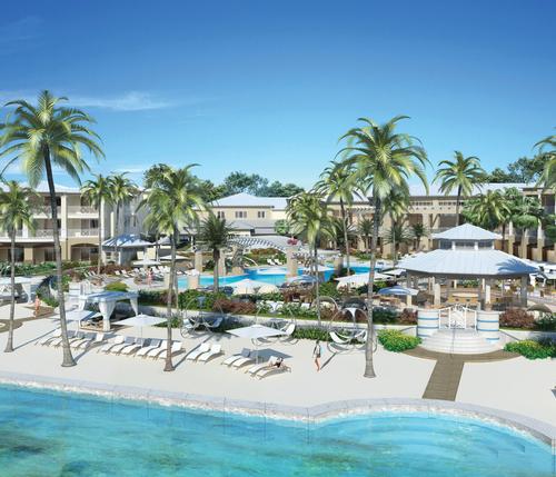 The Playa Largo features 745 feet of white sand beach / Playa Largo