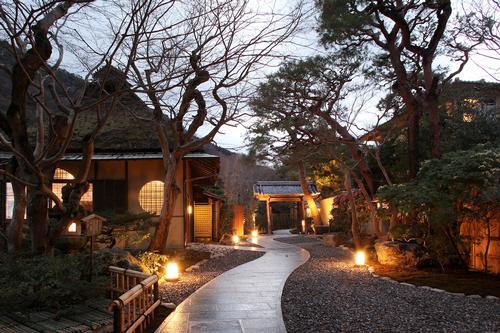 Owned by Mori Trust and operated by Mori Trust Hotels & Resorts, the property was designed by Takenaka Corporation / Starwood Owned by Mori Trust and operated by Mori Trust Hotels & Resorts, the property was designed by Takenaka Corporation / Starwood