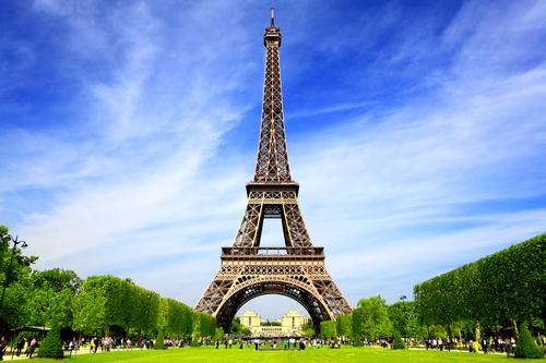 Strike action against French government closes Eiffel Tower