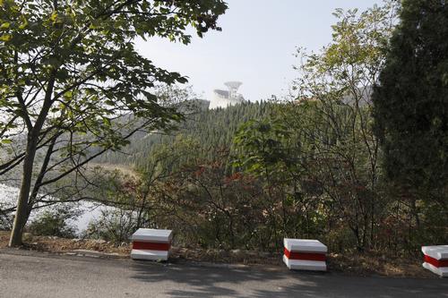 The theatre is designed to resemble a mountain, with the wind tunnel evoking a tree / Ansis Starks