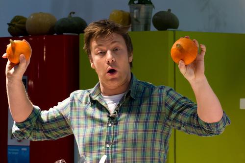 Jamie Oliver backs plans for new ‘sugar tax’