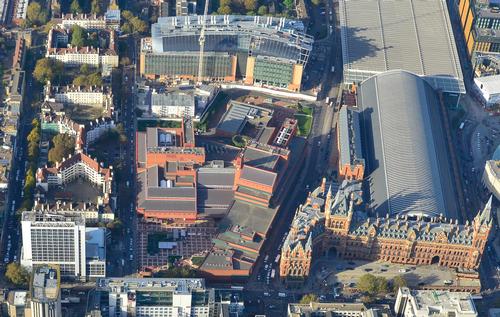 RSHP will build 100,000sq ft (9,300sq m) of new spaces on a 2.8 acre site to the north of the library’s Grade 1 Listed building at St Pancras / Ian Hay