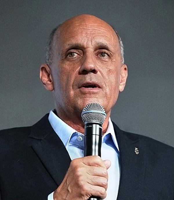 Dr Richard Carmona