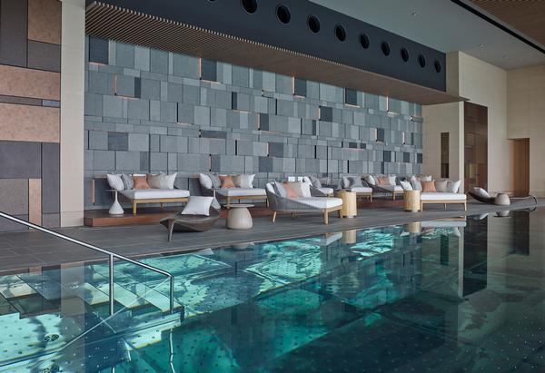 Vitality pools and a heated lounger shower experience are offered alongside traditional ofuru bathing pools / Photo: ©Four Seasons Hotel Tokyo at Otemachi