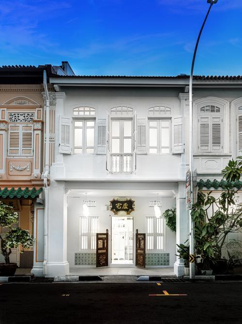 Canvas House is set in a heritage shophouse in Singapore / Edward Hendricks, CI&A Photography