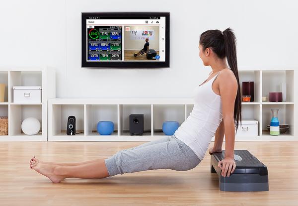MZ-Remote is a live virtual gym training tool that displays the heart rate feedback of all participants on one screen / istockphoto/AndreyPopov