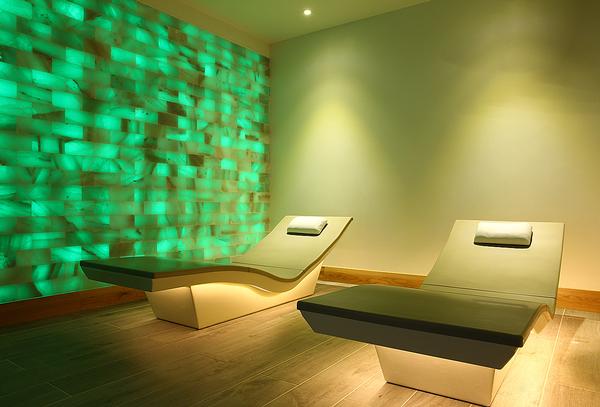 Studies suggest regular salt therapy sessions can prevent the contraction of acute respiratory viral infections / &copy; Drom UK Ltd