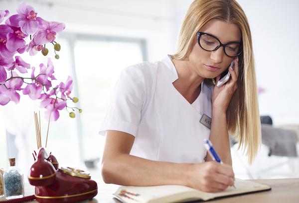 Spas were quick to communicate new policies with guests / gpointstudio/SHUTTERSTOCK